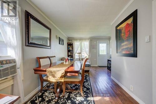 210 Grace Avenue, Hamilton, ON - Indoor Photo Showing Dining Room