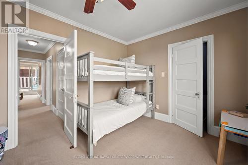 407 Aberdeen Avenue, Hamilton, ON - Indoor Photo Showing Bedroom