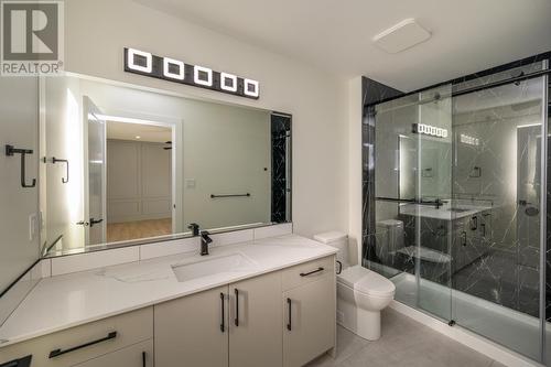 1401 2395 Rowe Street, Prince George, BC - Indoor Photo Showing Bathroom