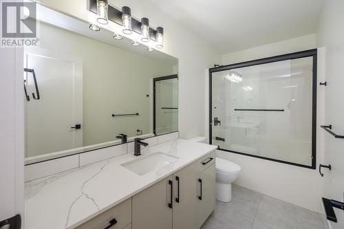 1401 2395 Rowe Street, Prince George, BC - Indoor Photo Showing Bathroom