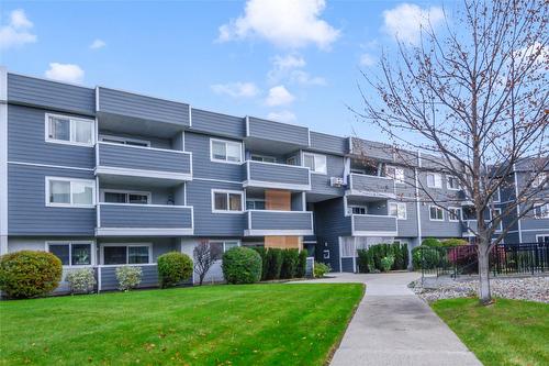 338-495 All Star Court, Kelowna, BC - Outdoor With Balcony With Facade