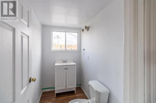 571 Bush St, Sault Ste Marie, ON - Indoor Photo Showing Bathroom