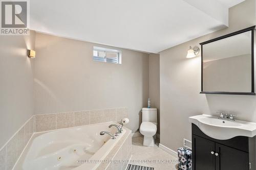 82 Bird Street, Barrie (Edgehill Drive), ON - Indoor Photo Showing Bathroom