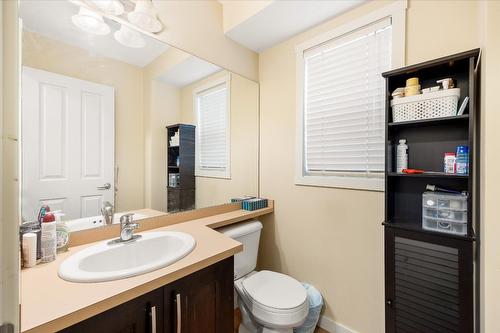 127-440 Hartman Road, Kelowna, BC - Indoor Photo Showing Bathroom