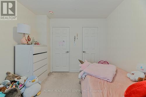 15 Oleary Road, Brampton, ON - Indoor Photo Showing Bedroom