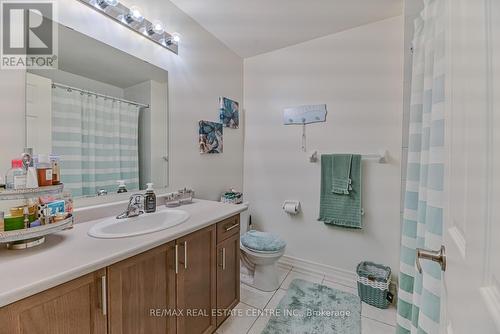 15 Oleary Road, Brampton, ON - Indoor Photo Showing Bathroom