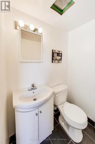 403 - 10 Edgecliff Golfway, Toronto, ON - Indoor Photo Showing Bathroom