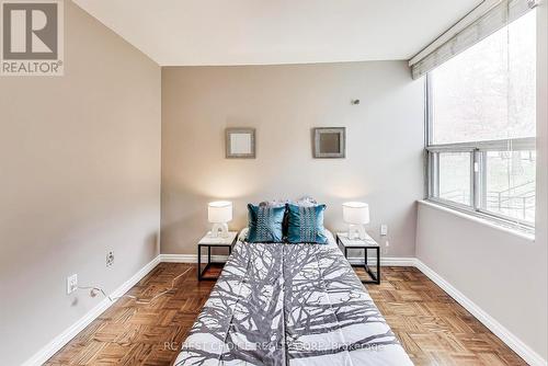 403 - 10 Edgecliff Golfway, Toronto, ON - Indoor Photo Showing Bedroom