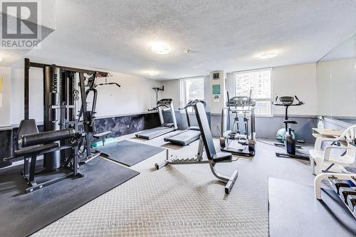 403 - 10 Edgecliff Golfway, Toronto, ON - Indoor Photo Showing Gym Room