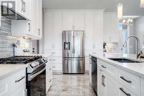 21354 Klondyke Road, Wheatley, ON - Indoor Photo Showing Kitchen With Double Sink With Upgraded Kitchen