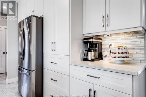 21354 Klondyke Road, Wheatley, ON - Indoor Photo Showing Kitchen