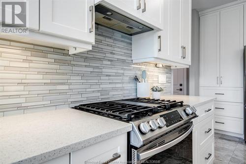 21354 Klondyke Road, Wheatley, ON - Indoor Photo Showing Kitchen With Upgraded Kitchen