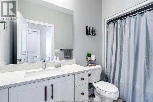 21354 Klondyke Road, Wheatley, ON - Indoor Photo Showing Bathroom