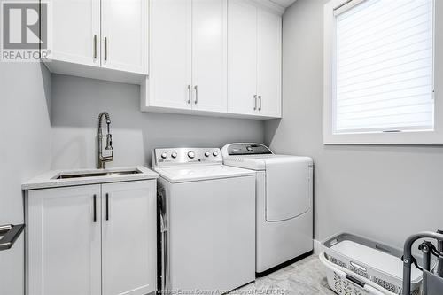 21354 Klondyke Road, Wheatley, ON - Indoor Photo Showing Laundry Room