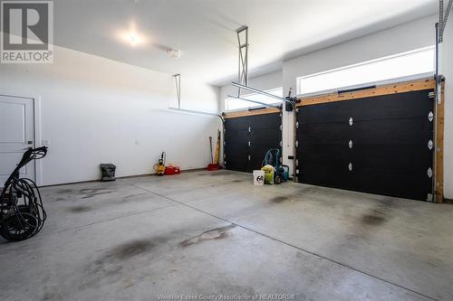 21354 Klondyke Road, Wheatley, ON - Indoor Photo Showing Garage