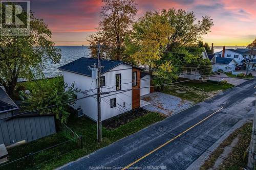 555 Heritage Road, Kingsville, ON - Outdoor With Body Of Water