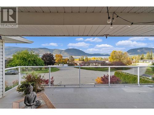 2270 3 Avenue Se, Salmon Arm, BC - Outdoor With View