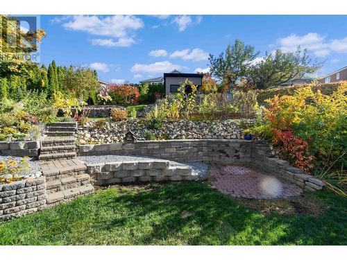 2270 3 Avenue Se, Salmon Arm, BC - Outdoor