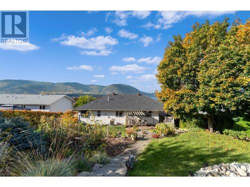 2270 3 Avenue Se, Salmon Arm, BC - Outdoor With View