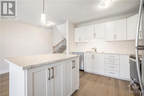 24 Margaret Graham Terrace, Smiths Falls, ON - Indoor Photo Showing Kitchen