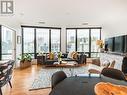 1610 989 Nelson Street, Vancouver, BC  - Indoor Photo Showing Living Room 