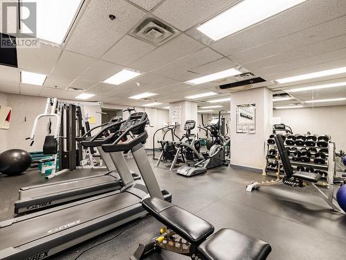 1610 989 Nelson Street, Vancouver, BC - Indoor Photo Showing Gym Room