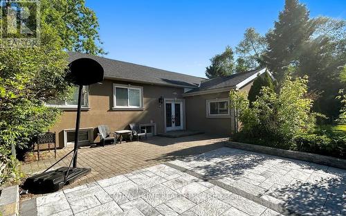 2 Newman Avenue W, Richmond Hill, ON - Outdoor