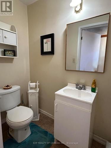 160 Dome Avenue, Timmins, ON - Indoor Photo Showing Bathroom