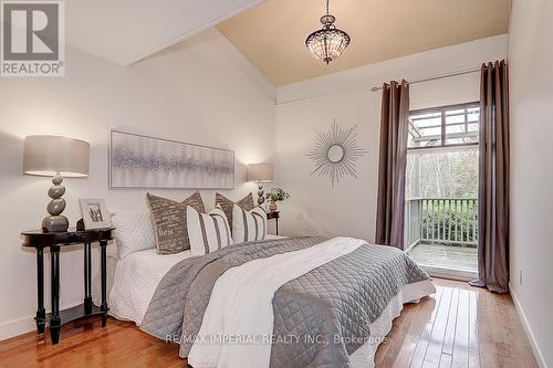 3407 Holborn Road, East Gwillimbury, ON - Indoor Photo Showing Bedroom