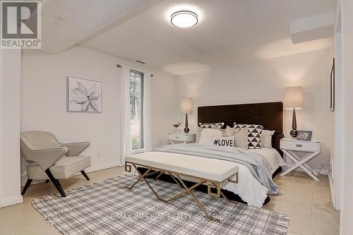 3407 Holborn Road, East Gwillimbury, ON - Indoor Photo Showing Bedroom