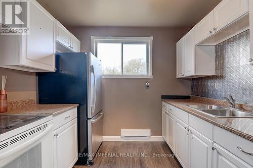 3407 Holborn Road, East Gwillimbury, ON - Indoor Photo Showing Kitchen With Double Sink