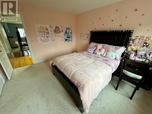 52 Valleyscape Trail, Caledon, ON - Indoor Photo Showing Bedroom