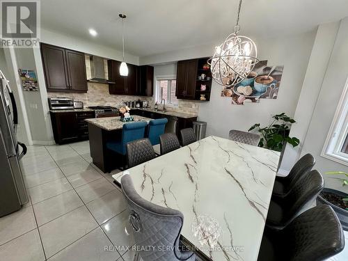 52 Valleyscape Trail, Caledon, ON - Indoor Photo Showing Dining Room