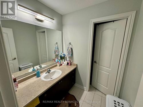 52 Valleyscape Trail, Caledon, ON - Indoor Photo Showing Bathroom