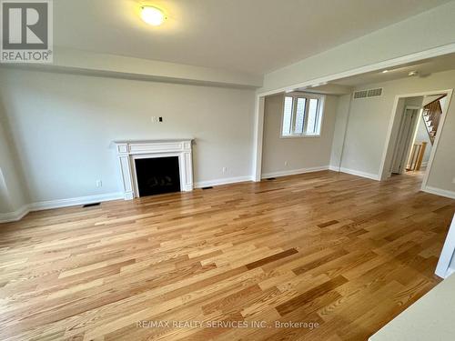 861 Knights Lane, Woodstock, ON - Indoor Photo Showing Living Room With Fireplace