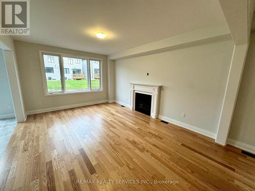 861 Knights Lane, Woodstock, ON - Indoor Photo Showing Living Room With Fireplace