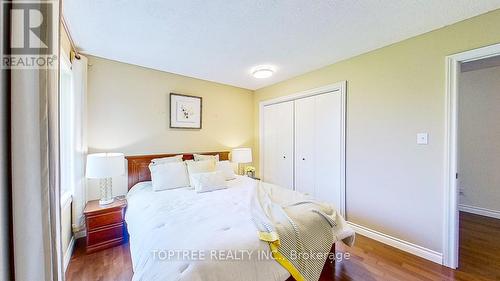 25 Uplands Drive, London, ON - Indoor Photo Showing Bedroom