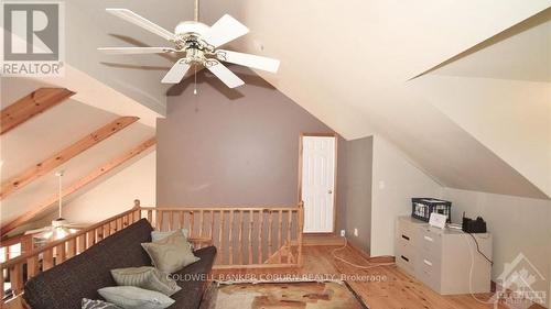 9601 Hall Road, Augusta (809 - Augusta Twp), ON - Indoor Photo Showing Other Room