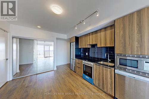 4207 - 501 Yonge Street, Toronto, ON - Indoor Photo Showing Kitchen