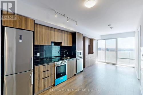 4207 - 501 Yonge Street, Toronto, ON - Indoor Photo Showing Kitchen