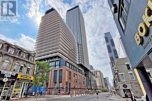 4207 - 501 Yonge Street, Toronto, ON - Outdoor With Facade