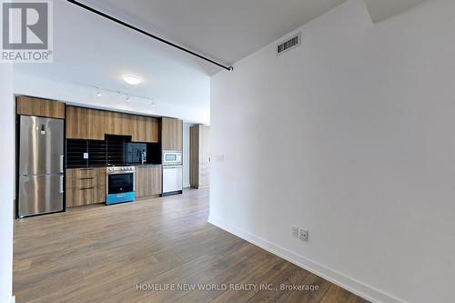 4207 - 501 Yonge Street, Toronto, ON - Indoor Photo Showing Kitchen