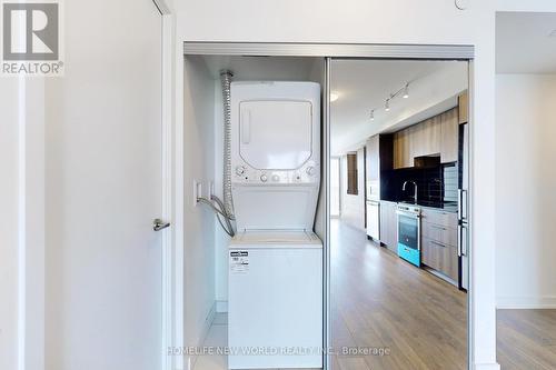 4207 - 501 Yonge Street, Toronto, ON - Indoor Photo Showing Laundry Room