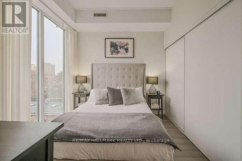 611 - 6 Parkwood Avenue, Toronto, ON - Indoor Photo Showing Bedroom