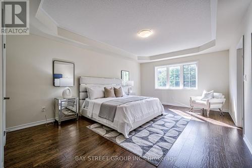 68 Homer Crescent, Aurora, ON - Indoor Photo Showing Bedroom