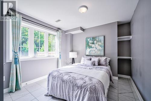 68 Homer Crescent, Aurora, ON - Indoor Photo Showing Bedroom