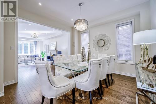 68 Homer Crescent, Aurora, ON - Indoor Photo Showing Dining Room