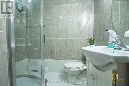 Bsmt - 18 Fiddlehead Terrace, Toronto, ON - Indoor Photo Showing Bathroom