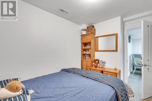 48 Isaiah Drive, Kitchener, ON - Indoor Photo Showing Bedroom