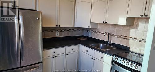 111 Riverside East Unit# 1614, Windsor, ON - Indoor Photo Showing Kitchen